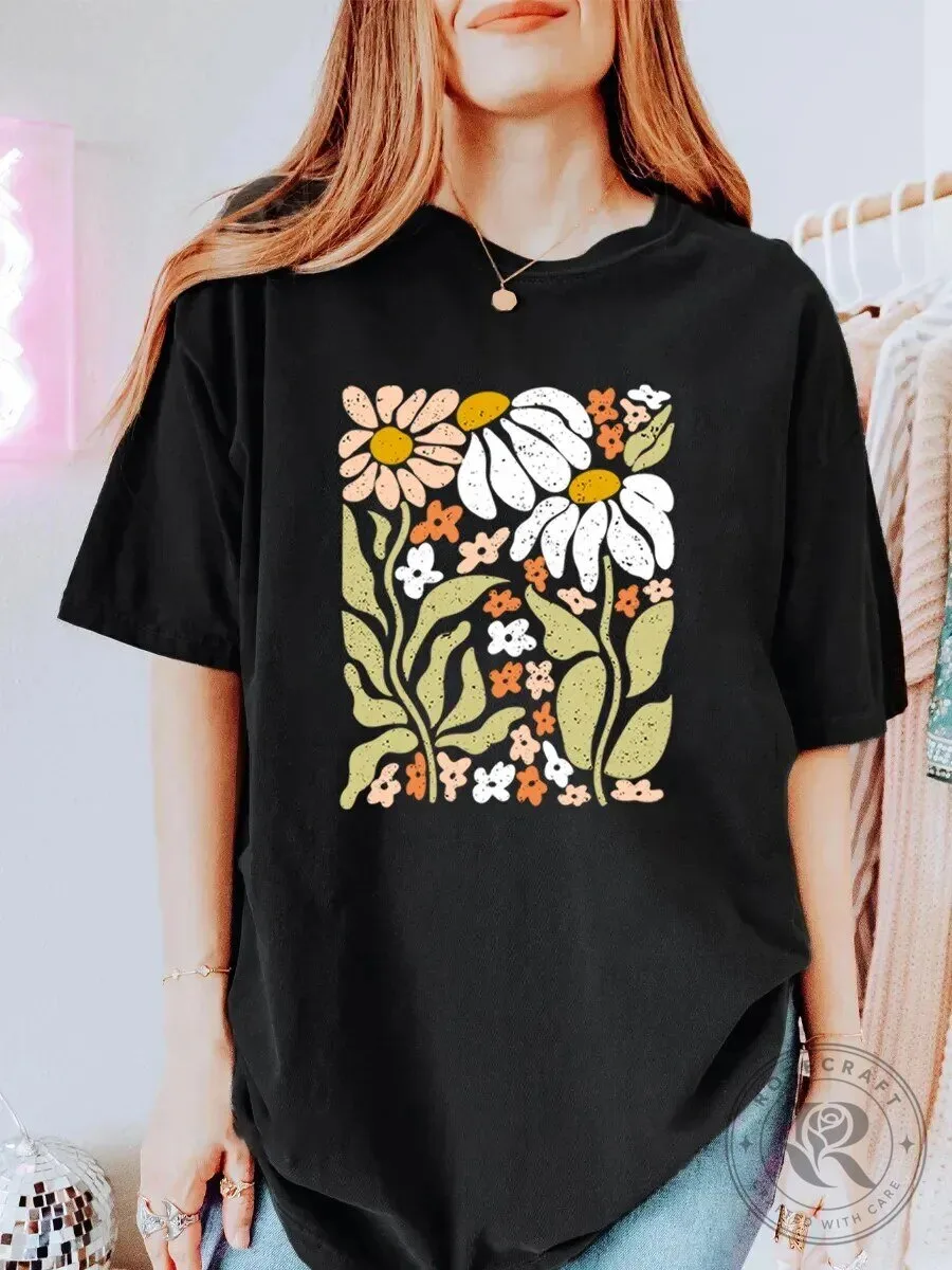 Vintage Wildflower Floral Daisy Botanical Garden Graphic T-Shirt